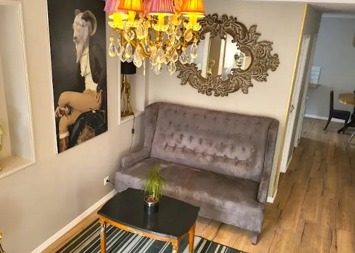 La Petite Reine Et Son Parking