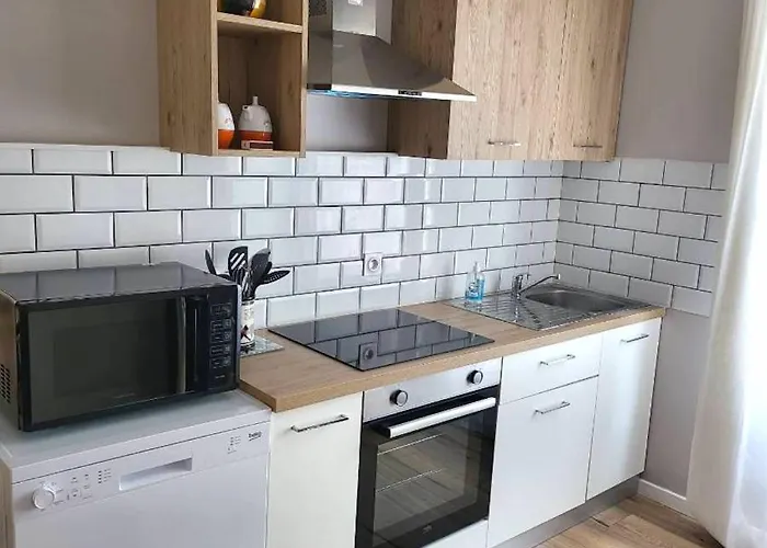 La Petite Reine Et Son Parking