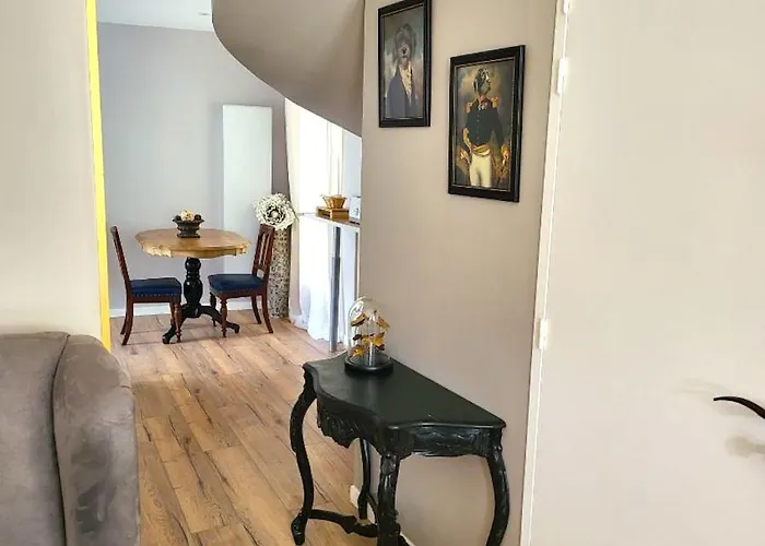 La Petite Reine Et Son Parking Apartment Etretat